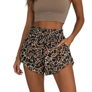 Camouflage Print High Waist Athletic Running Shorts Athleisure Gym Shorts Size M
